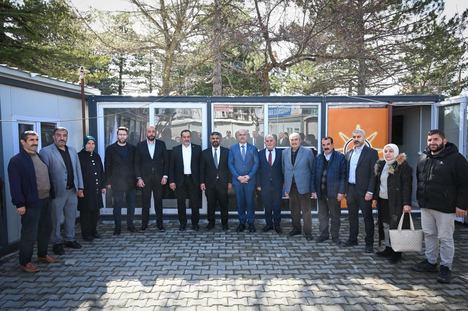 "İKİ YIL ŞANTİYE ŞEFİ GİBİ ÇALIŞTIK"