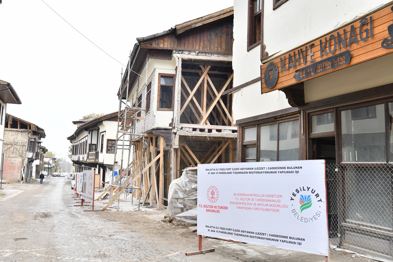 "Kadim Çırmıhtı, Köy Evleri Ve Restorasyon Projeleriyle Ayağa Kalkıyor"