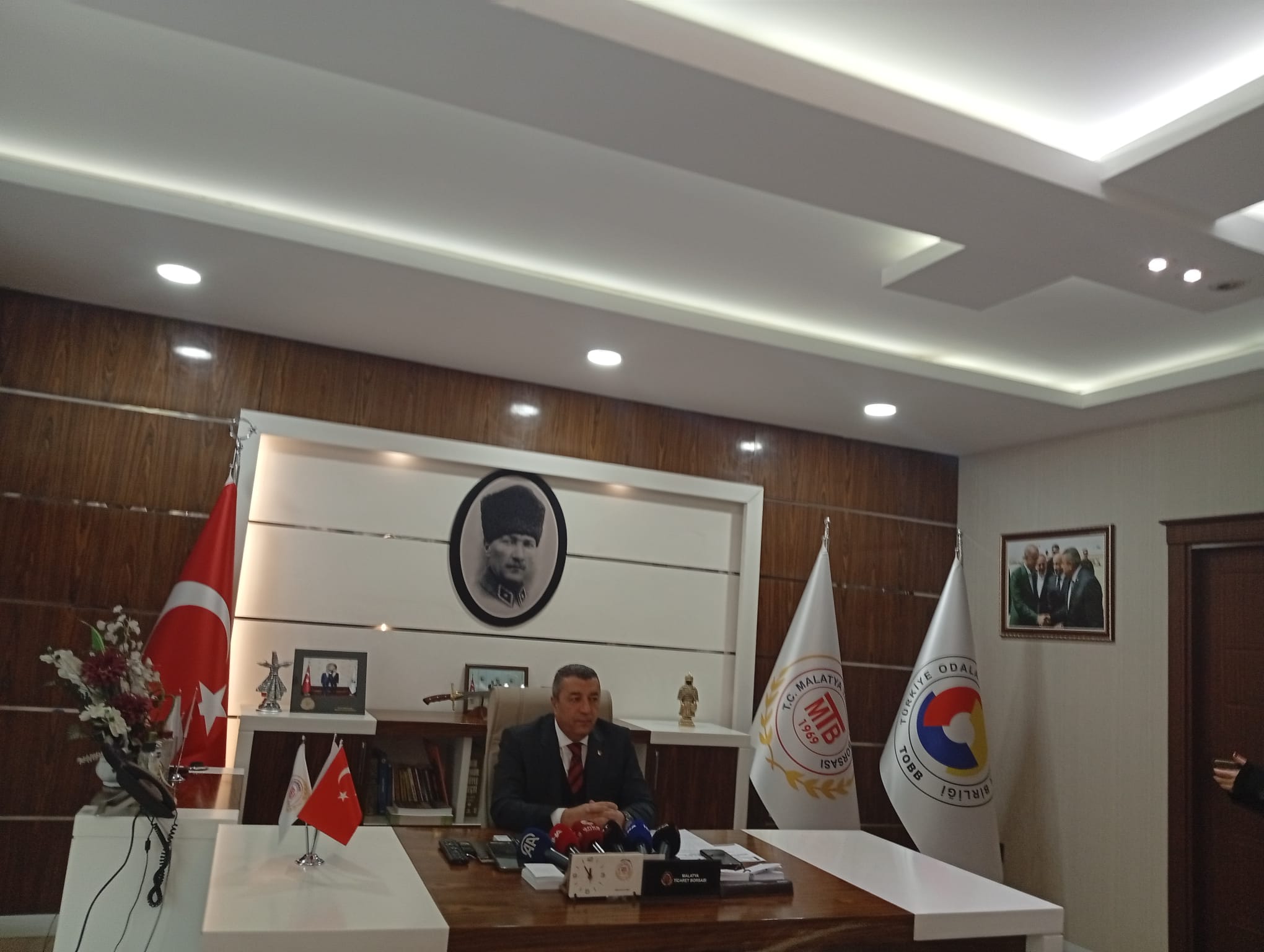 Ramazan Özcan Açıkladı: Kayısı'da Düşüş Yok, İhracat 303.5 Milyon Doları Buldu