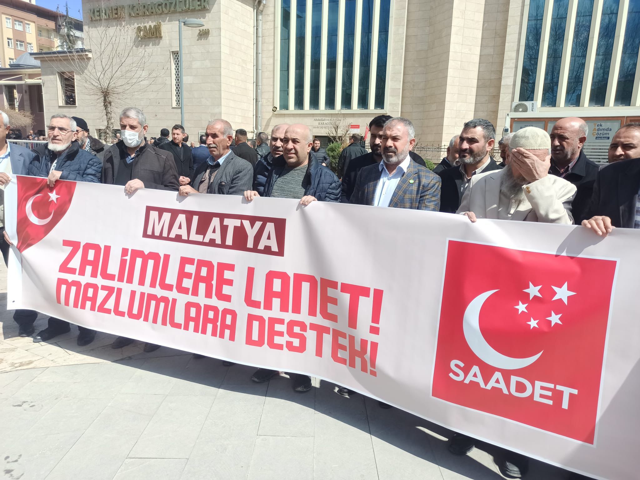 SAADET PARTİSİ “ZALİMLERE LANET, MAZLUMLARA DESTEK” AÇIKLAMASI YAPTI
