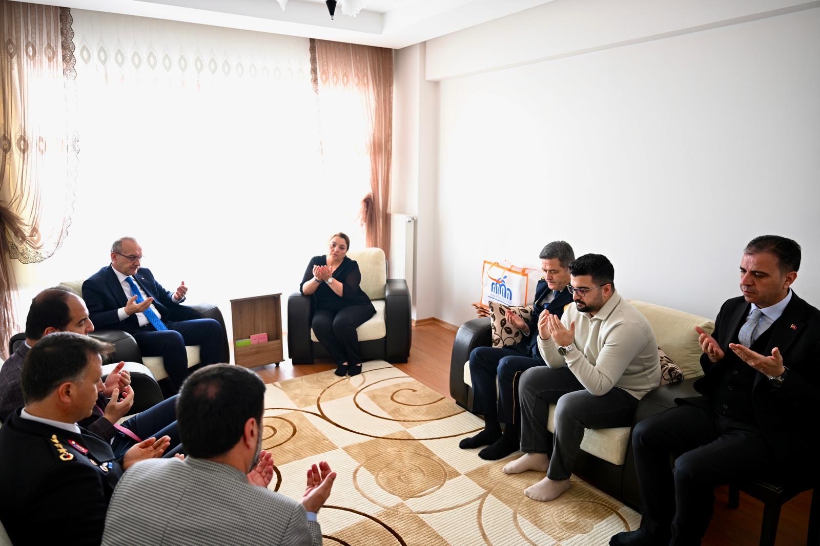 Vali Seddar Yavuz’un Şehit Aileleri Ziyareti