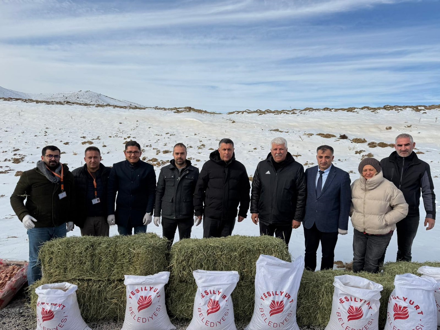 Yeşilyurt Belediyesi'nden Yaban Hayatına Yem Desteği