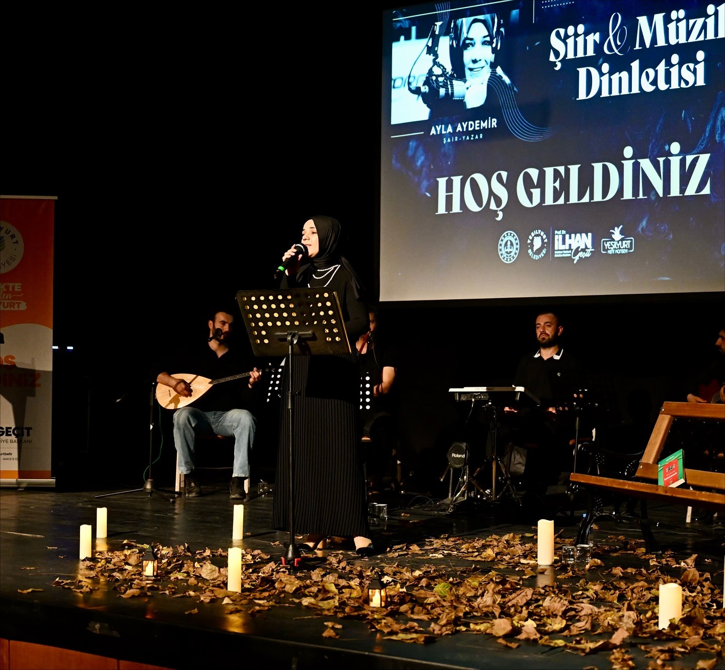 Yeşilyurt'ta "Şiir ve Müzik Dinletisi" Sanatseverlerden Tam Not Aldı