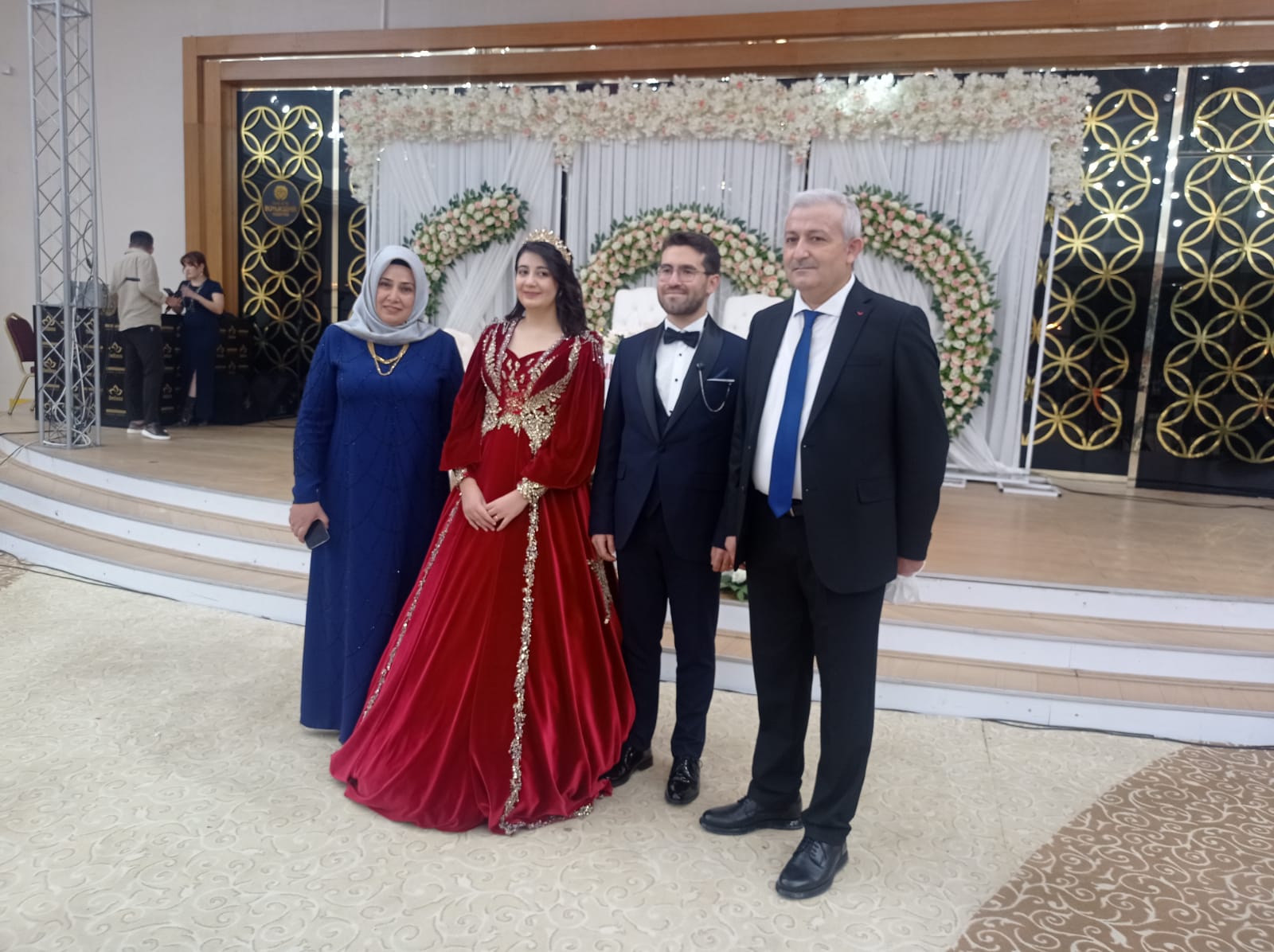 YILMAZ Ve USLU Ailelerinin Mutlu Günü