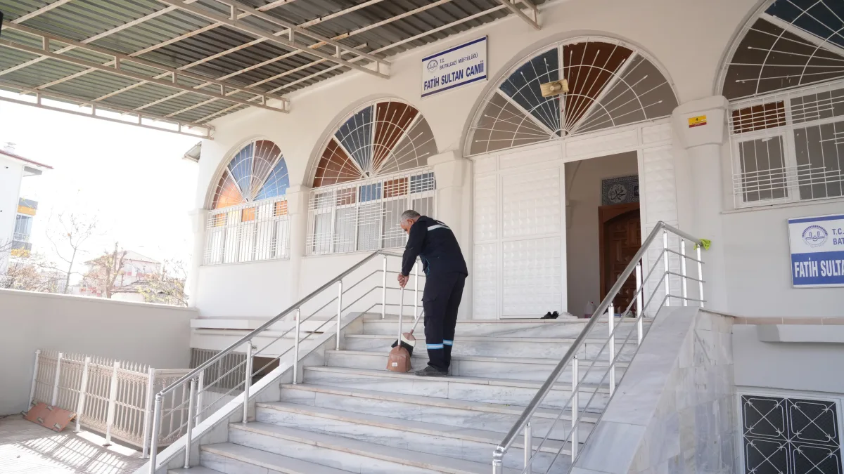 Battalgazi'de Camiler Bayrama Hazırlanıyor