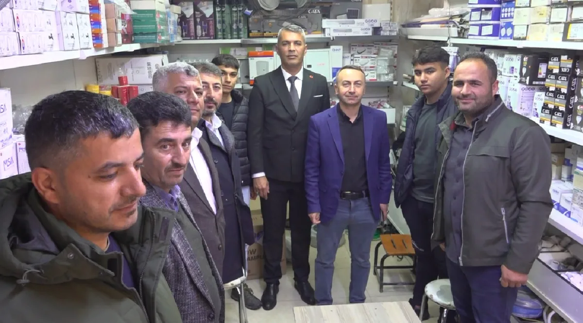 Akçadağ'da Ramazan Bayramı Coşkusu: Siyasi Partilerden Ortak Mesaj