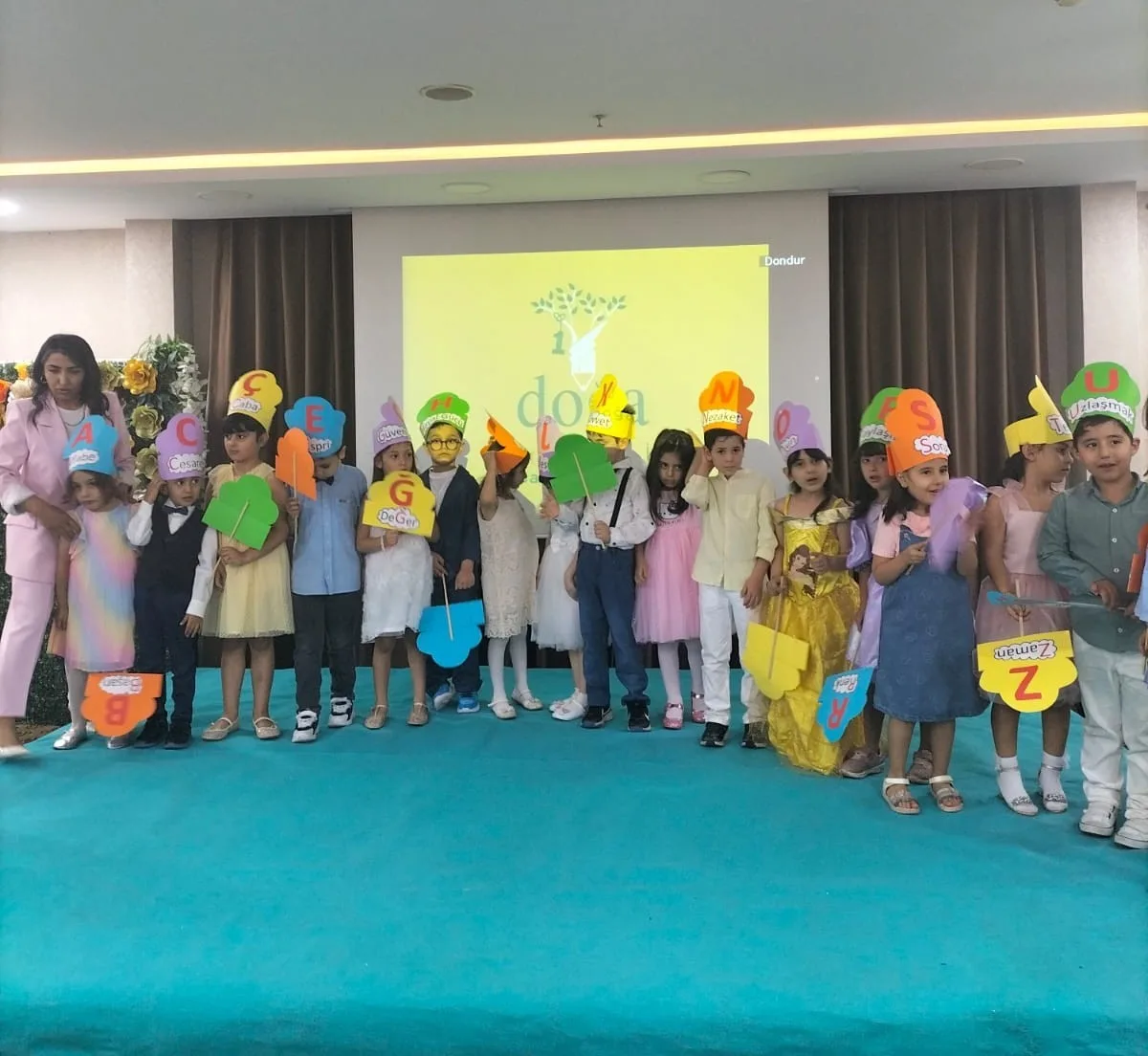 Doğa Koleji'nden Muhteşem Anaokulu Mezuniyet Balosu