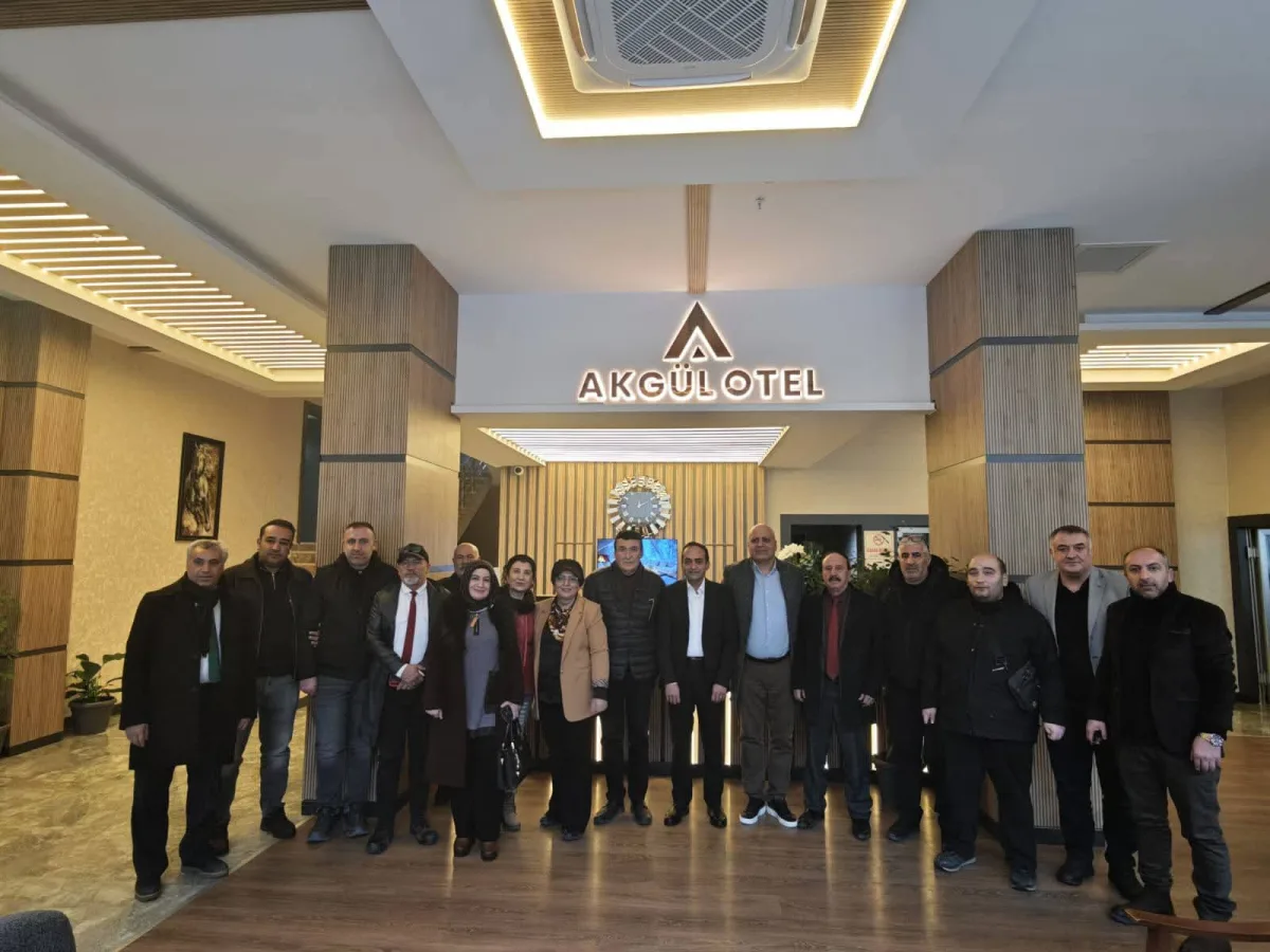 Pütürge Beyleri Sosyal Yardımlaşma Derneği'nden Gazetecilerle Anlamlı Buluşma