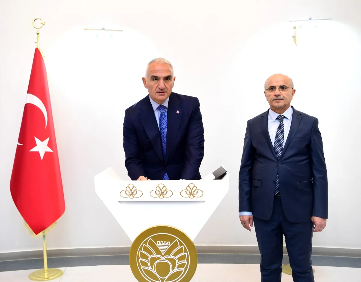 BAKAN ERSOY’DAN BAŞKAN ER’E ZİYARET