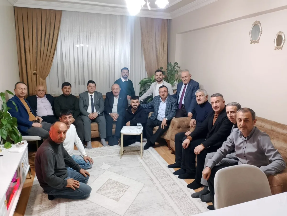 Aliçeri Mahallesi Muhtarı İhsan İnce'nin Evinde Anlamlı İftar Buluşması
