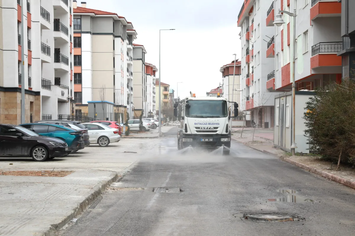 Battalgazi'de Cadde ve Sokaklarda Temizlik Çalışması