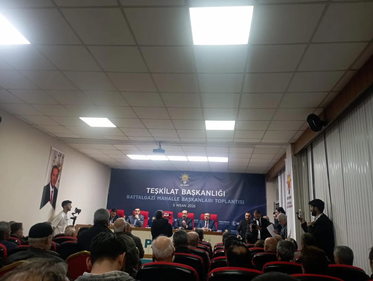 Ak Parti Battalgazi'de Mahalle Başkanları Toplantısı Gerçekleştirdi