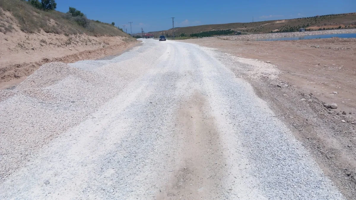 AKÇADAĞ’IN YOL AĞI GÜÇLENİYOR